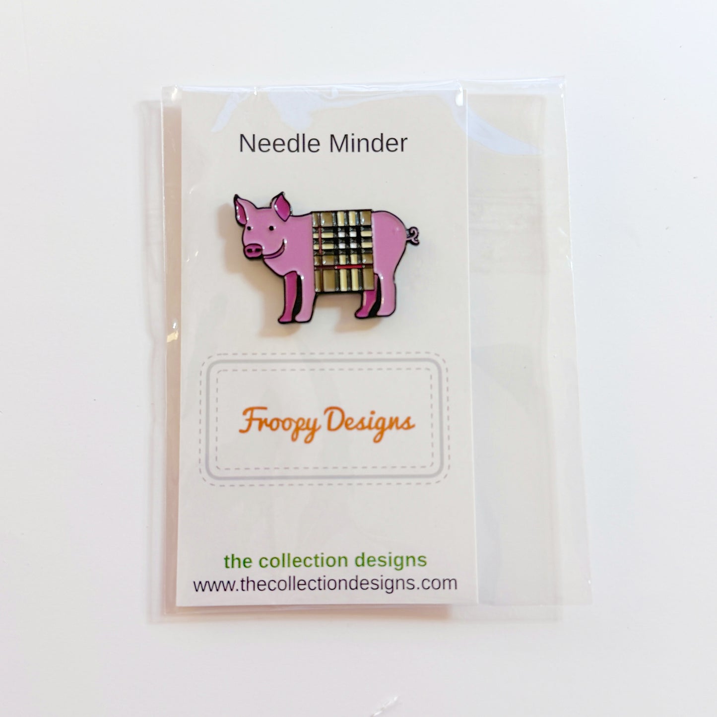Pink Pig with Plaid Blanket Needleminder