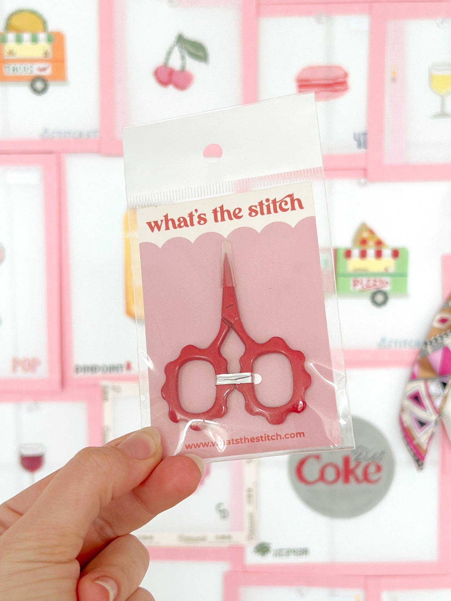 Red Scalloped Embroidery Scissors, Cute Needlepoint Scissors, Travel Stitching Scissors, Needlepoint Accessories