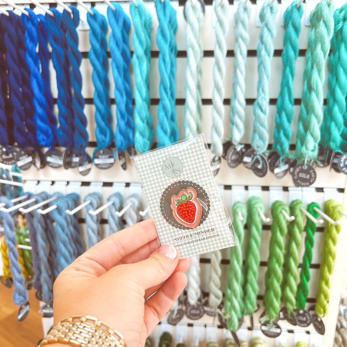 Big Strawberry Needleminder