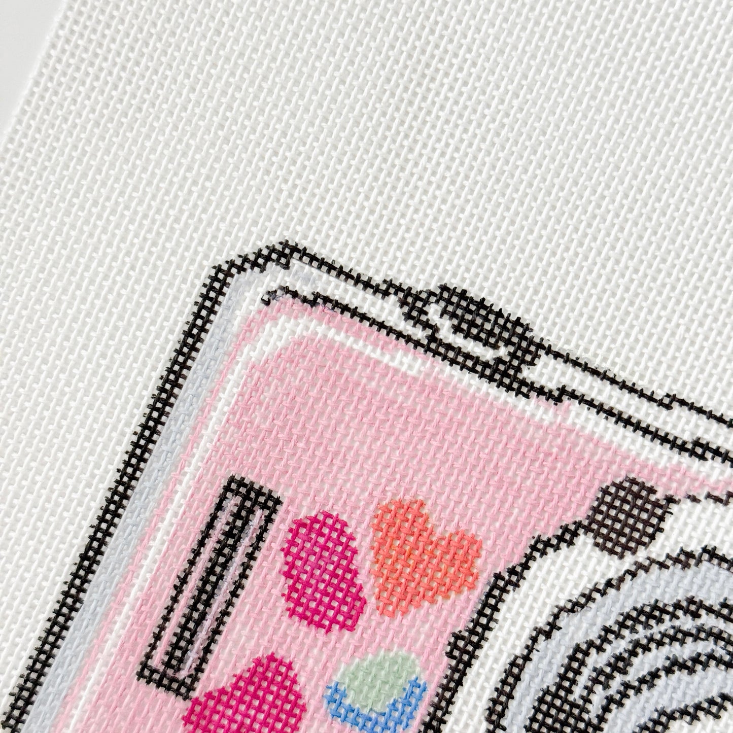 Wholesale Exclusive Pink Digital Camera 18 Mesh Hand Painted Needlepoint Canvas 4”x5”